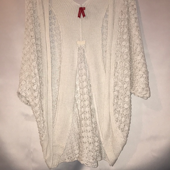 Women’s Red Camel Beige Open Knit shrug Medium - Picture 5 of 8